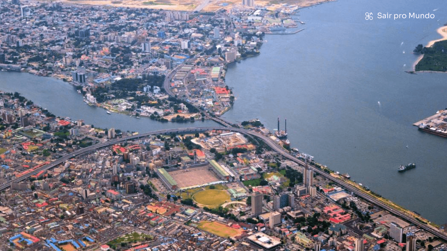 How much does it cost to travel to Lagos (Nigeria)? Flights, accommodation, etc.